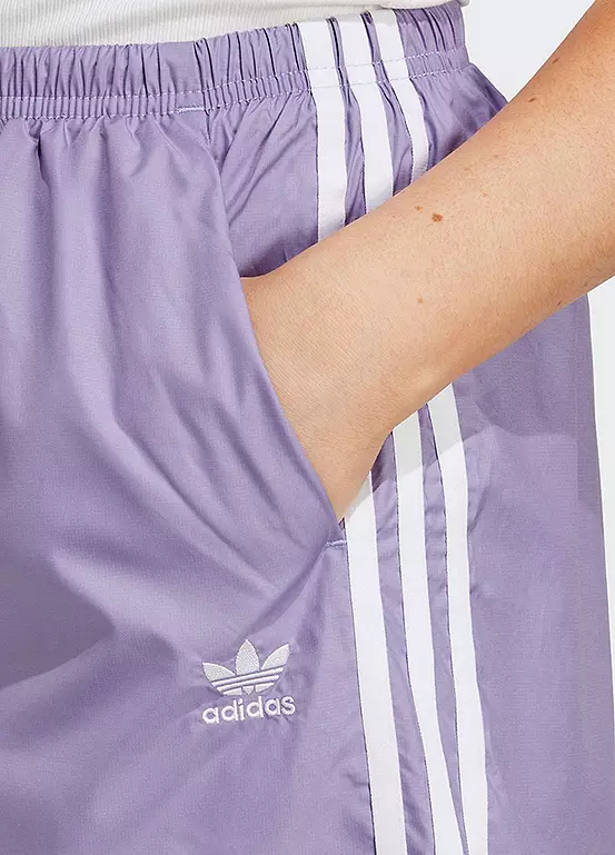 Adidas Originals Logo Print Shorts - Image 10
